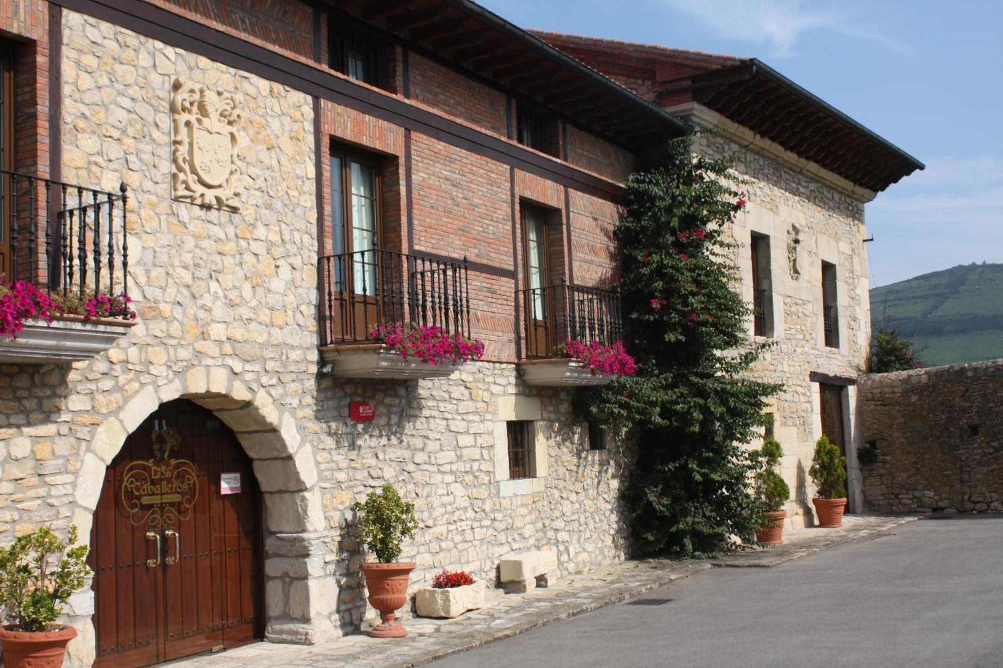 Hotel Casona Los Caballeros Santillana del Mar Exterior foto